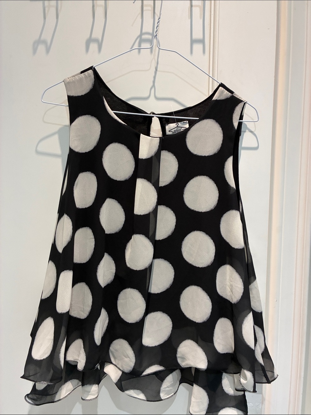 Nicci Made in Italy Black & White Polka Dot Chiffon Top⭐️